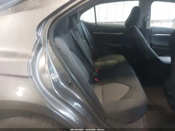4T1C11AK4MU446453 2021 TOYOTA CAMRY - Image 8