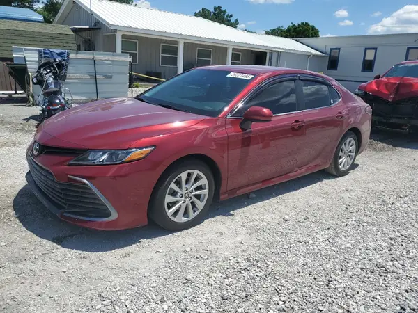 4T1C11AK4MU447246 2021 TOYOTA CAMRY - Image 1
