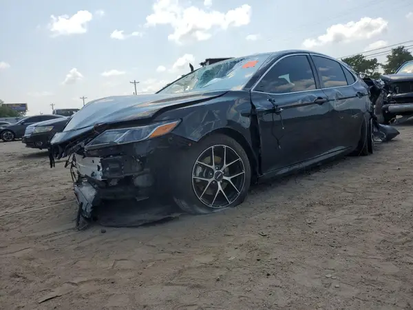 4T1C11AK4MU449465 2021 TOYOTA CAMRY - Image 1