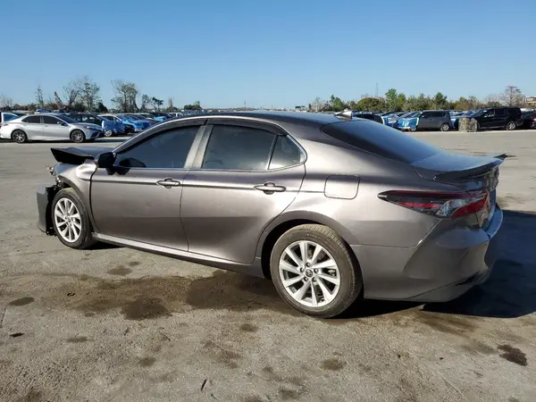 4T1C11AK4MU454987 2021 TOYOTA CAMRY - Image 2