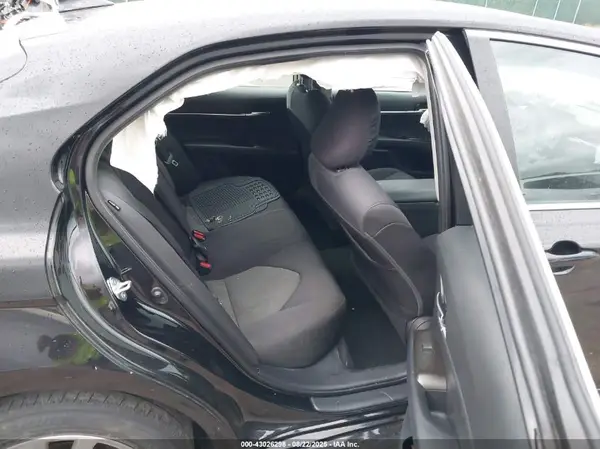4T1C11AK4MU462376 2021 TOYOTA CAMRY - Image 8