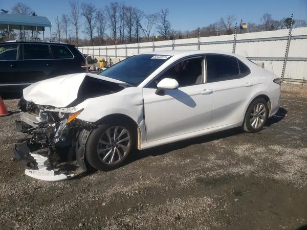 4T1C11AK4MU463561 2021 TOYOTA CAMRY - Image 1