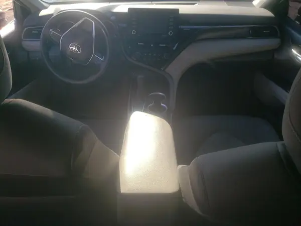 4T1C11AK4MU463561 2021 TOYOTA CAMRY - Image 8