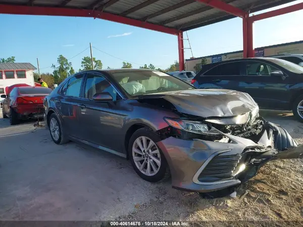 4T1C11AK4MU464774 2021 TOYOTA CAMRY - Image 1