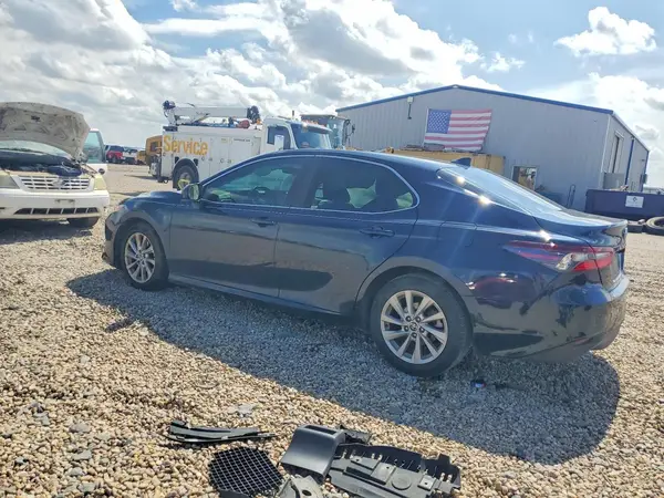 4T1C11AK4MU466654 2021 TOYOTA CAMRY - Image 2