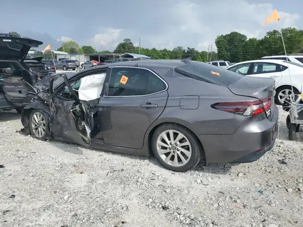 4T1C11AK4MU531941 2021 TOYOTA CAMRY - Image 2