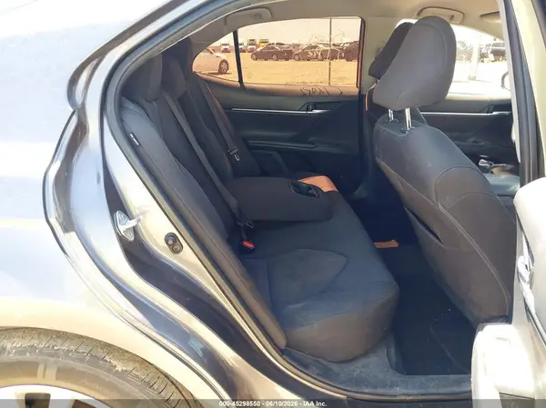 4T1C11AK4MU537805 2021 TOYOTA CAMRY - Image 8