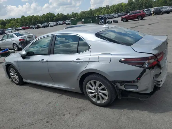 4T1C11AK4MU542079 2021 TOYOTA CAMRY - Image 2
