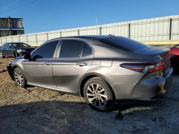4T1C11AK4MU544866 2021 TOYOTA CAMRY - Image 2
