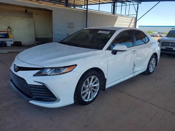 4T1C11AK4MU550974 2021 TOYOTA CAMRY - Image 1