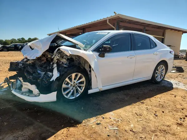 4T1C11AK4MU556774 2021 TOYOTA CAMRY - Image 1