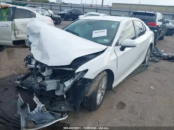 4T1C11AK4MU556936 2021 TOYOTA CAMRY - Image 2