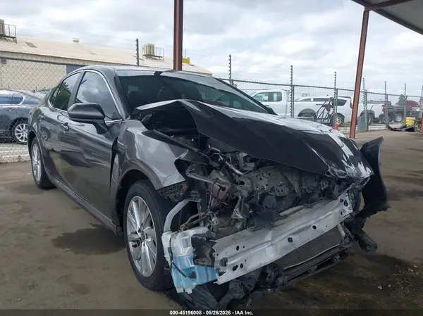 4T1C11AK4MU559500 2021 TOYOTA CAMRY - Image 1