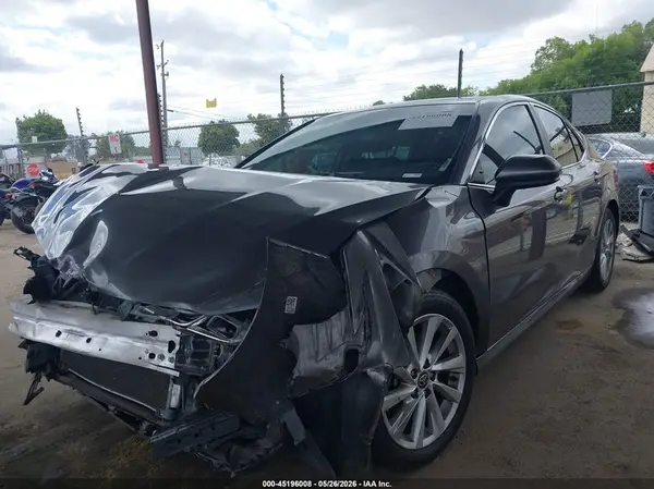 4T1C11AK4MU559500 2021 TOYOTA CAMRY - Image 2