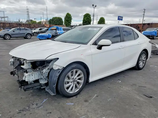 4T1C11AK4MU572196 2021 TOYOTA CAMRY - Image 1