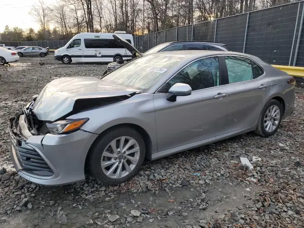 4T1C11AK4MU575454 2021 TOYOTA CAMRY - Image 1