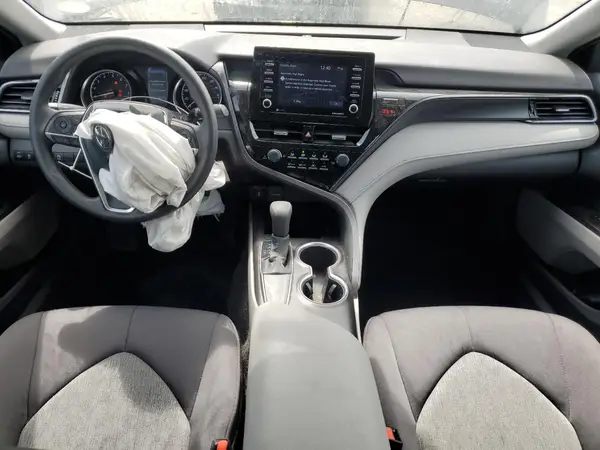 4T1C11AK4MU579102 2021 TOYOTA CAMRY - Image 8