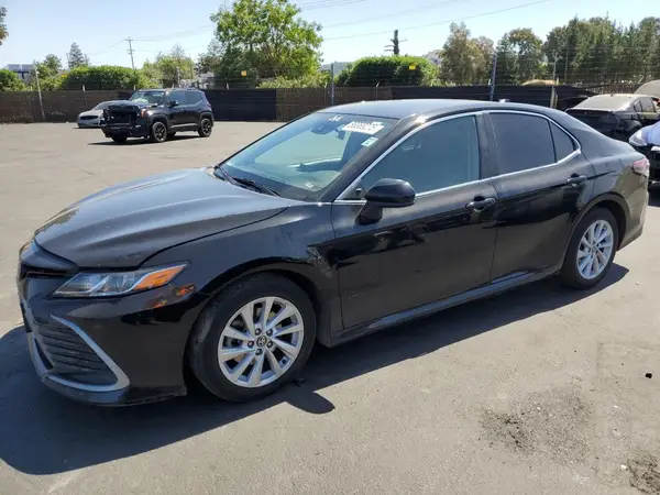 4T1C11AK4MU583974 2021 TOYOTA CAMRY - Image 1