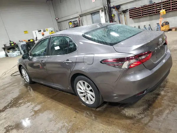 4T1C11AK4MU589354 2021 TOYOTA CAMRY - Image 2