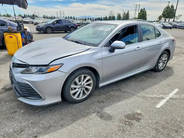 4T1C11AK4MU590455 2021 TOYOTA CAMRY - Image 1