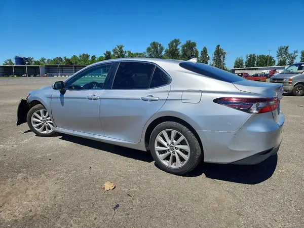 4T1C11AK4MU591704 2021 TOYOTA CAMRY - Image 2