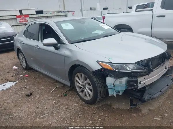 4T1C11AK4MU598507 2021 TOYOTA CAMRY - Image 1