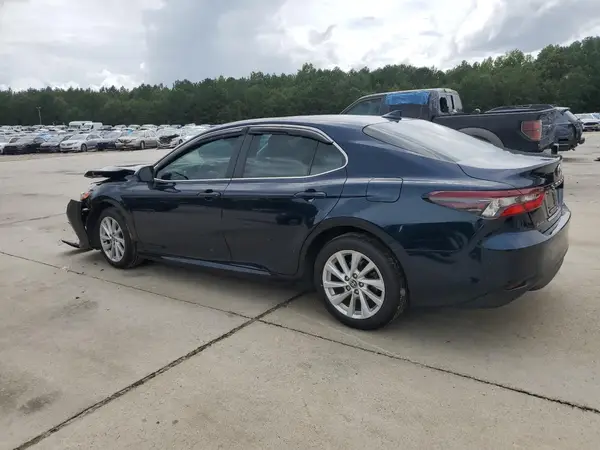 4T1C11AK4MU604970 2021 TOYOTA CAMRY - Image 2
