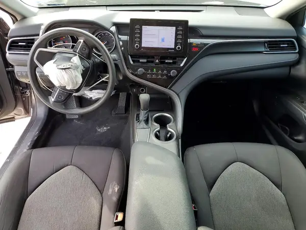 4T1C11AK4MU610249 2021 TOYOTA CAMRY - Image 8