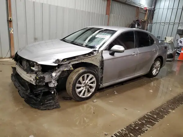 4T1C11AK4MU613541 2021 TOYOTA CAMRY - Image 1