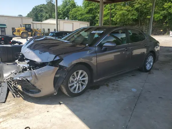 4T1C11AK4MU614074 2021 TOYOTA CAMRY - Image 1