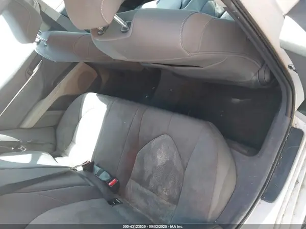 4T1C11AK4NU018254 2022 TOYOTA CAMRY - Image 8