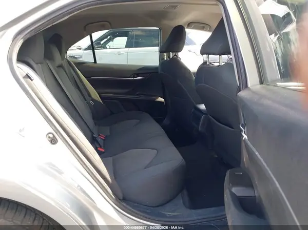 4T1C11AK4NU034714 2022 TOYOTA CAMRY - Image 8