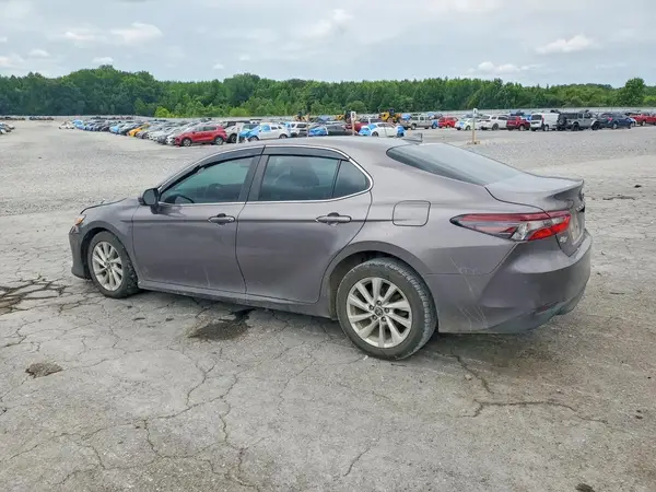 4T1C11AK4NU054798 2022 TOYOTA CAMRY - Image 2