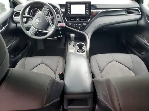 4T1C11AK4NU626422 2022 TOYOTA CAMRY - Image 8