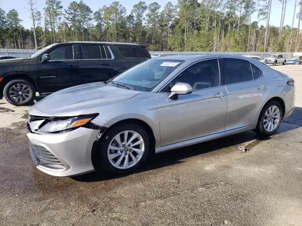 4T1C11AK4NU632091 2022 TOYOTA CAMRY - Image 1