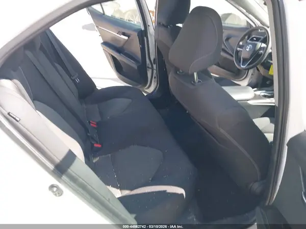 4T1C11AK4NU633046 2022 TOYOTA CAMRY - Image 8