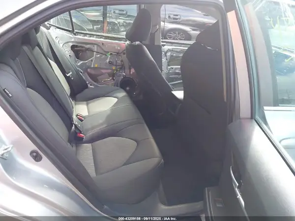 4T1C11AK4NU638327 2022 TOYOTA CAMRY - Image 8
