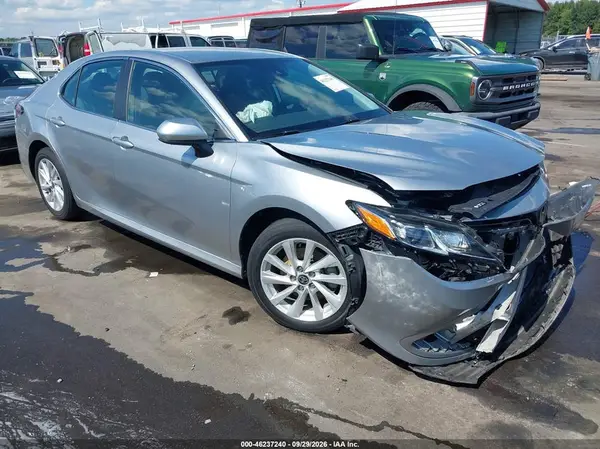 4T1C11AK4NU648419 2022 TOYOTA CAMRY - Image 1