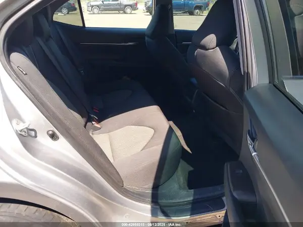 4T1C11AK4NU656293 2022 TOYOTA CAMRY - Image 8