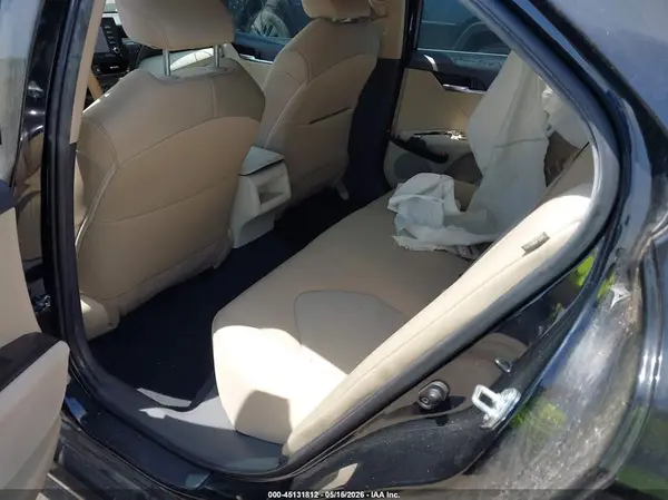 4T1C11AK4NU662062 2022 TOYOTA CAMRY - Image 8