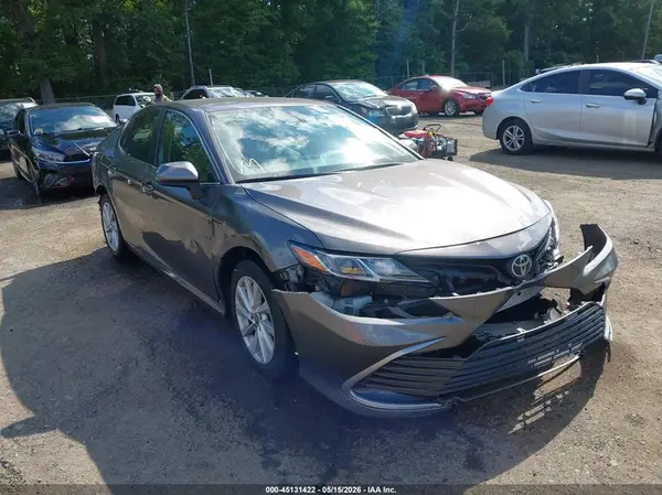 4T1C11AK4NU662210 2022 TOYOTA CAMRY - Image 1