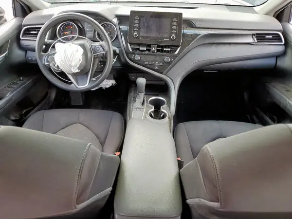 4T1C11AK4NU668055 2022 TOYOTA CAMRY - Image 8