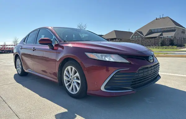 4T1C11AK4NU679072 2022 TOYOTA CAMRY - Image 1