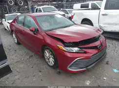 4T1C11AK4NU697085 2022 TOYOTA CAMRY