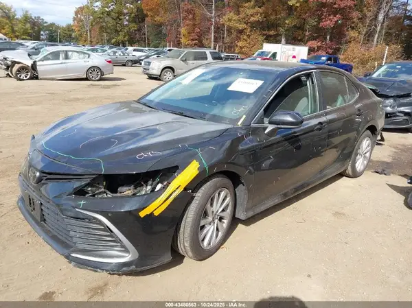4T1C11AK4PU104392 2023 TOYOTA CAMRY - Image 2
