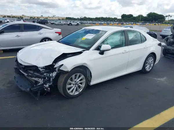 4T1C11AK4PU104943 2023 TOYOTA CAMRY - Image 2