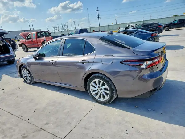 4T1C11AK4PU114517 2023 TOYOTA CAMRY - Image 2