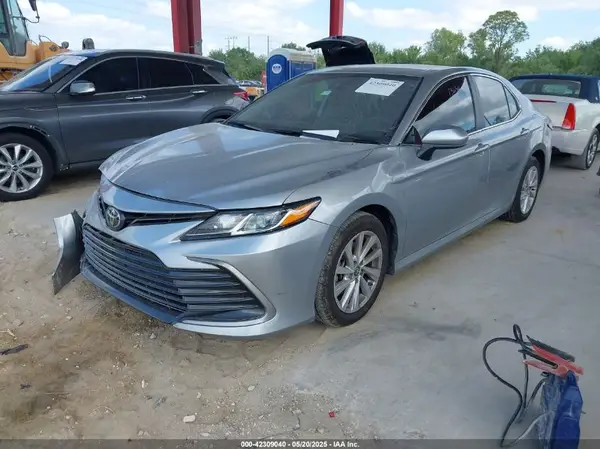 4T1C11AK4PU139482 2023 TOYOTA CAMRY - Image 2