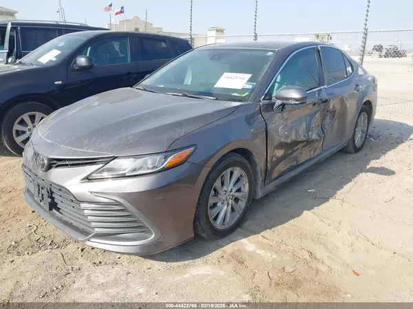4T1C11AK4PU724420 2023 TOYOTA CAMRY - Image 2