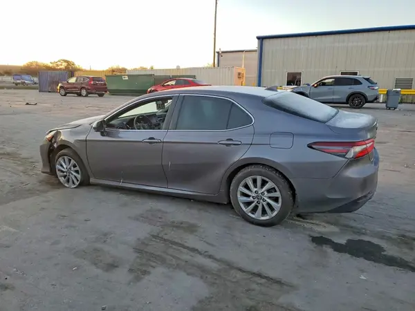 4T1C11AK4PU766800 2023 TOYOTA CAMRY - Image 2
